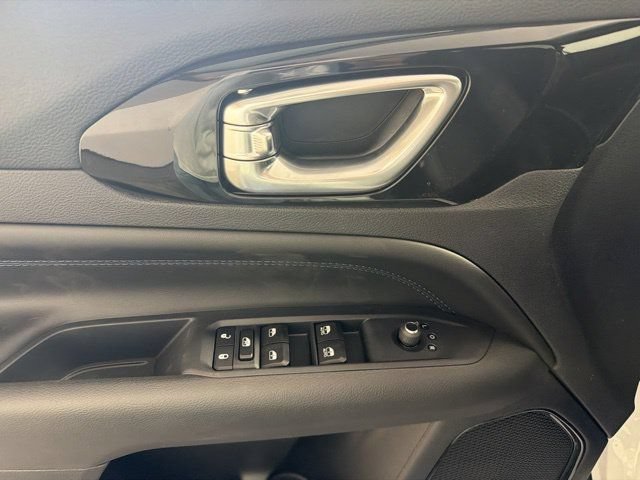New 2026 Jeep Compass Latitude AWD/4WD image 14