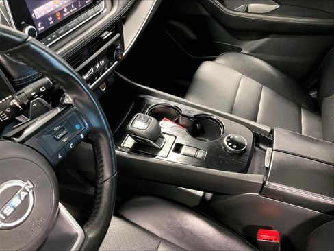 Certified 2023 Nissan Rogue SV w/ SV Premium B Package AWD/4WD image 20