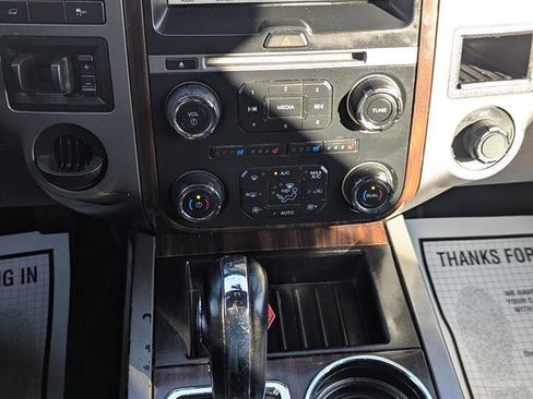 Used 2016 Ford Expedition EL Platinum image 10