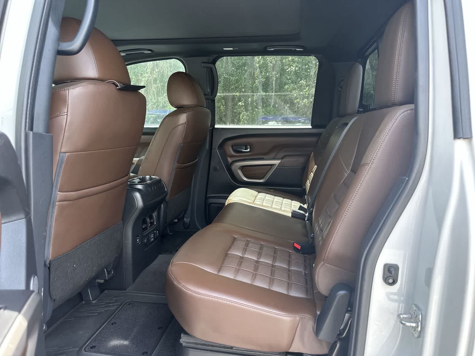 Used 2021 Nissan Titan Platinum Reserve w/ Moonroof Package AWD/4WD image 15