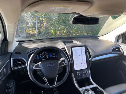 Used 2024 Ford Edge SEL image 33