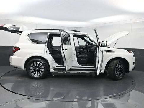 Used 2023 Nissan Armada SL w/ Midnight Edition Package RWD image 39