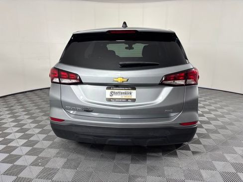 Used 2024 Chevrolet Equinox LS w/ LS Convenience Package AWD/4WD image 6