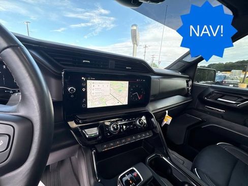 Used 2023 GMC Sierra 1500 AT4X w/ AT4X AEV Edition AWD/4WD image 17