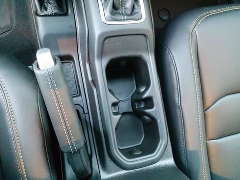 Used 2025 Jeep Wrangler Unlimited Sahara AWD/4WD image 12