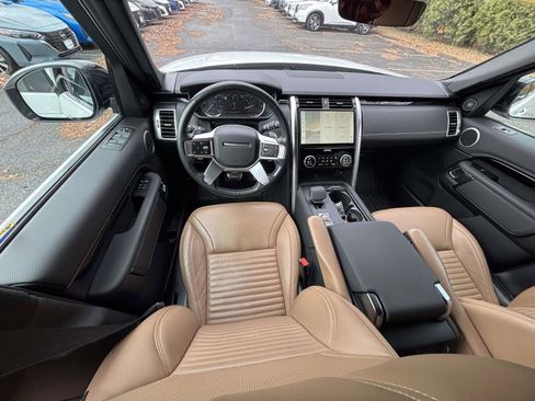 Used 2023 Land Rover Discovery S R-Dynamic image 15