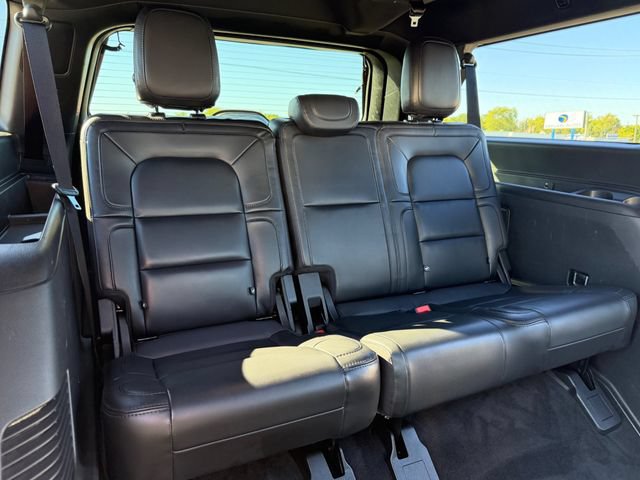 Used 2021 Lincoln Navigator L Reserve AWD/4WD image 23