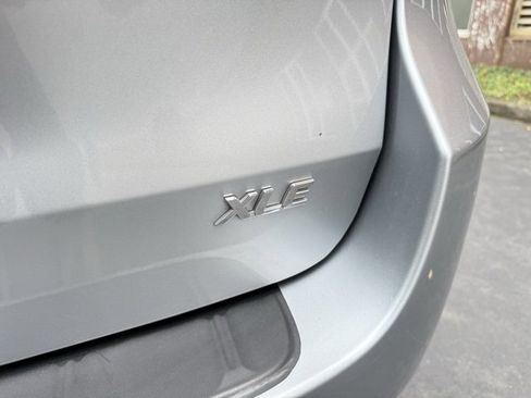 Used 2016 Toyota Sienna Limited image 31