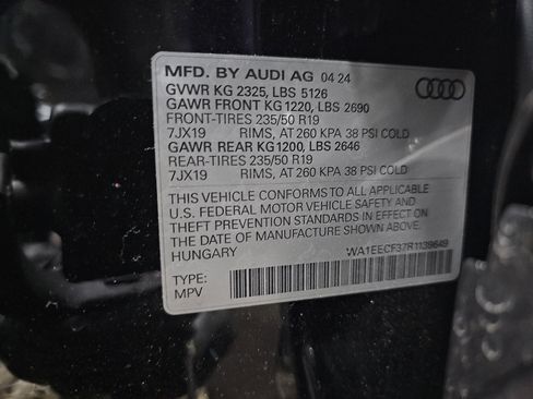 Used 2024 Audi Q3 2.0T Premium Plus image 38