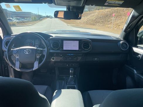 Used 2021 Toyota Tacoma TRD Sport image 24