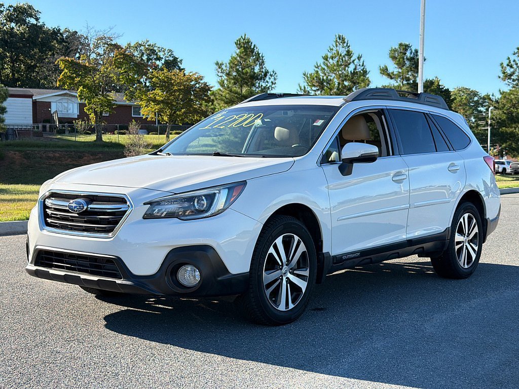 Used 2018 Subaru Outback 3.6R Limited AWD/4WD image 5