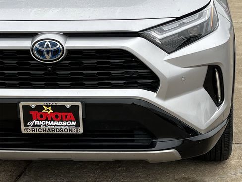 Used 2023 Toyota RAV4 XSE image 8