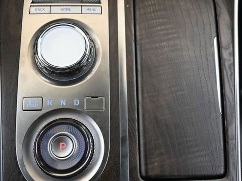 Used 2024 Genesis GV80 3.5T image 32