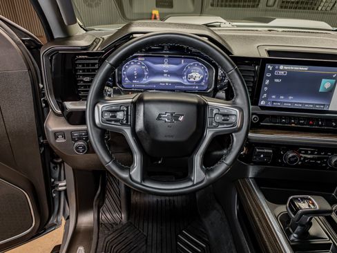 Used 2025 Chevrolet Silverado 1500 LT Trail Boss image 18