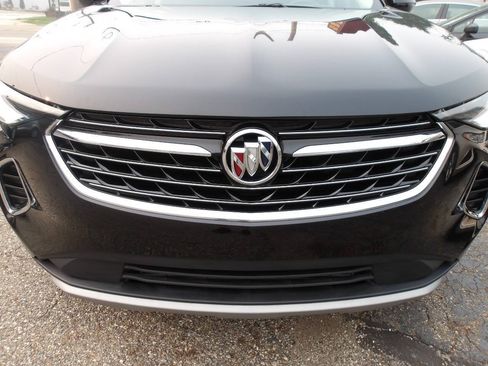 Used 2022 Buick Envision Essence w/ Safety Package FWD image 39