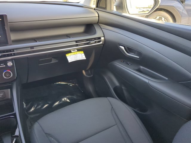 Certified 2025 Hyundai Tucson SEL FWD image 17