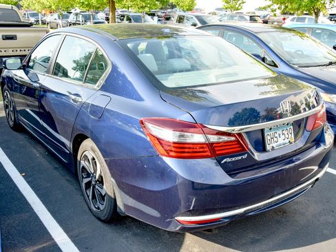 Used 2016 Honda Accord EX image 18