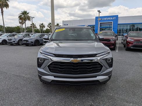 Certified 2025 Chevrolet TrailBlazer LT AWD/4WD image 28