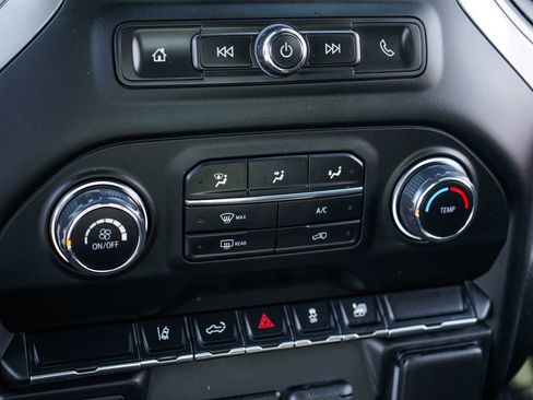 Used 2024 Chevrolet Silverado 2500 Custom w/ Custom Convenience Package image 32