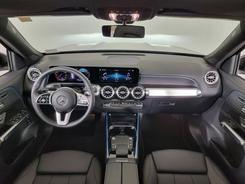 Certified 2022 Mercedes-Benz GLB 250 4MATIC image 23