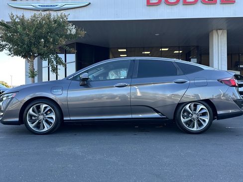 Used 2019 Honda Clarity Plug-In Hybrid image 7