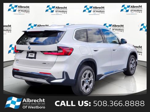 Used 2024 BMW X1 xDrive28i AWD/4WD image 5