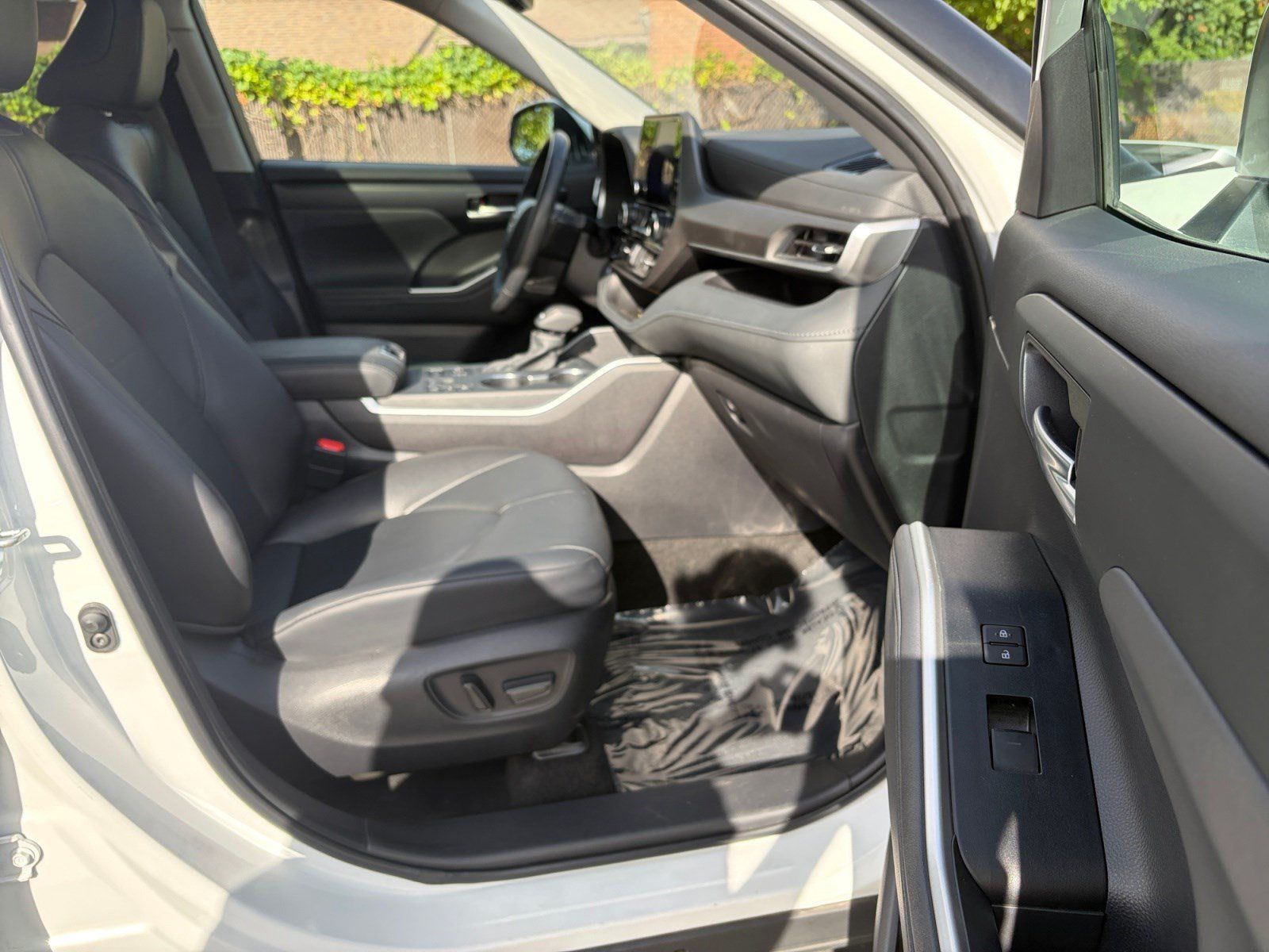 Used 2026 Toyota Highlander XLE AWD/4WD image 29