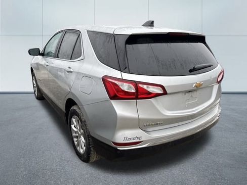 Used 2021 Chevrolet Equinox LT image 2