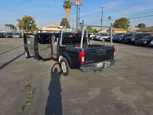 Used 2013 Nissan Frontier SV image 18