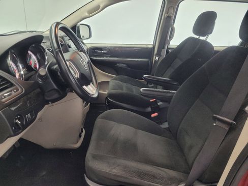 Used 2016 Dodge Grand Caravan American Value Package w/ UConnect Hands-Free Group image 17