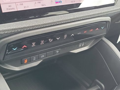 New 2026 Jeep Cherokee Laredo AWD/4WD image 12