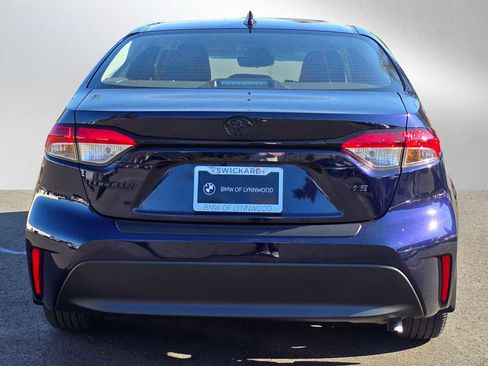 Used 2025 Toyota Corolla LE FWD image 4