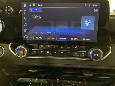 Used 2024 Chevrolet Colorado Z71 w/ Z71 Convenience Package 2 image 31