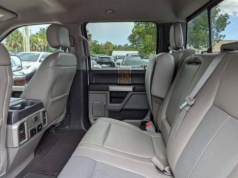 Used 2020 Ford F150 Lariat RWD image 12