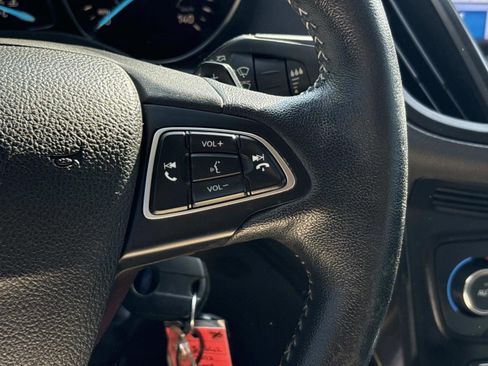 Used 2017 Ford Escape SE w/ Equipment Group 201A image 26