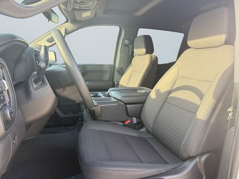 Used 2022 Chevrolet Silverado 1500 Custom image 9