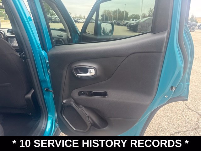 Used 2021 Jeep Renegade Latitude w/ Convenience Group AWD/4WD image 16