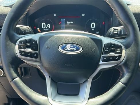 Certified 2025 Ford Explorer Active RWD image 19