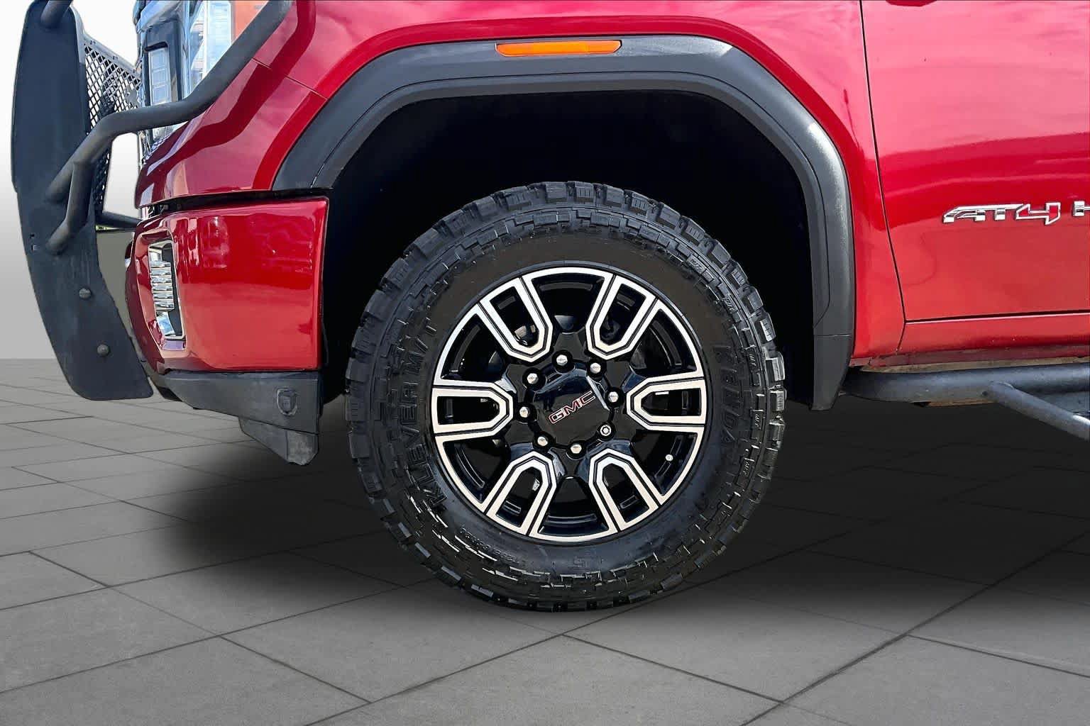 Used 2023 GMC Sierra 2500 AT4 AWD/4WD image 11