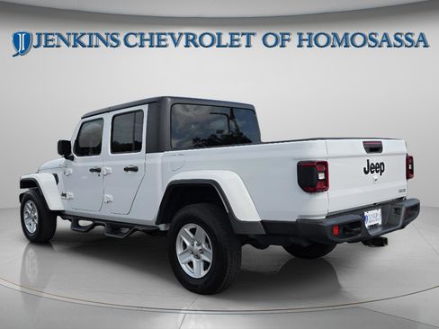 Used 2021 Jeep Gladiator Sport AWD/4WD image 8