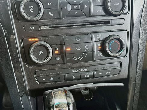 Used 2016 Ford Explorer FWD image 22