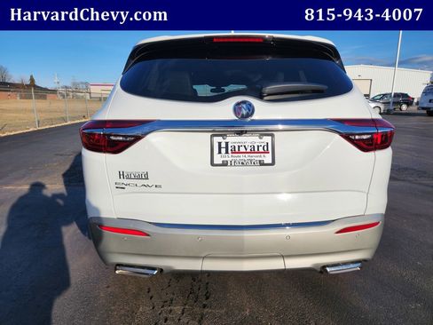 Used 2021 Buick Enclave Essence image 5