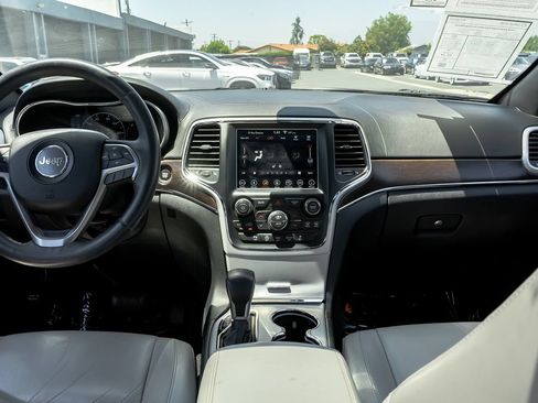 Used 2018 Jeep Grand Cherokee Limited AWD/4WD image 19