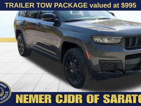 New 2025 Jeep Grand Cherokee L Altitude image 3