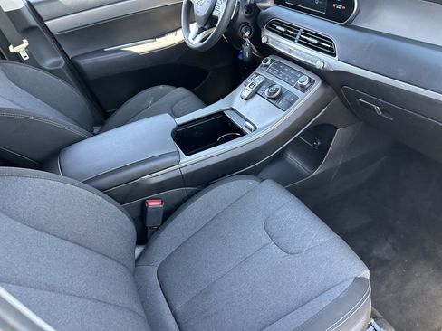 Used 2022 Hyundai Palisade SE FWD image 12