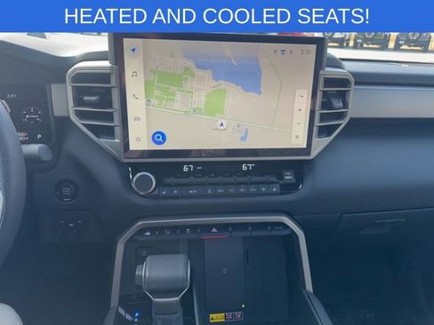 Used 2025 Toyota Tundra Limited image 32