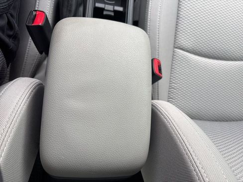 Used 2015 Subaru Forester 2.5i w/ Alloy Wheel Package image 22