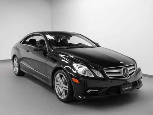 Used 2010 Mercedes-Benz E 550 Coupe image 10
