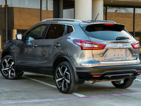 Used 2022 Nissan Rogue Sport SL AWD/4WD image 10