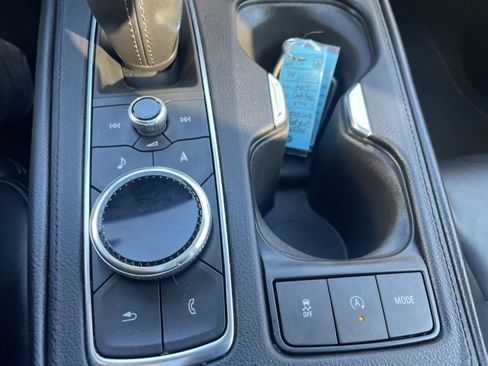 Used 2019 Cadillac XT4 Premium Luxury image 30